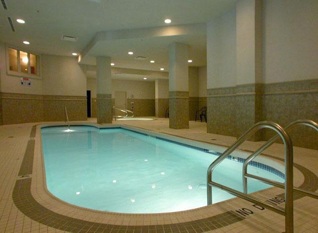 Downtown Waterfront Kelowna Oasis Newly Renovated 2Bed 2Bath Apartment Bagian luar foto